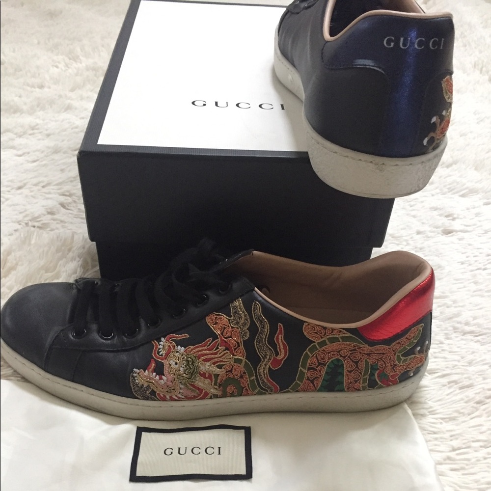 Black Leather Male Dragon Print Gucci Sneakers